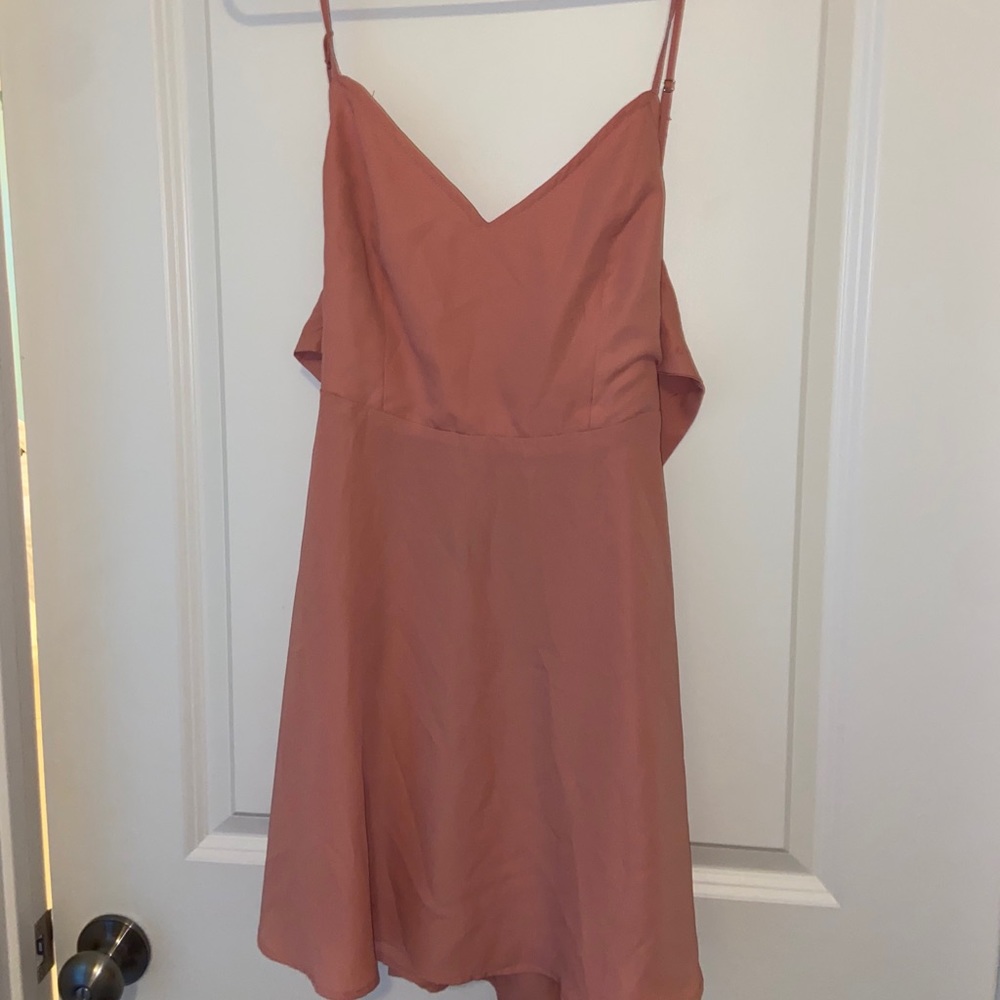 Cute pink dress with tie back